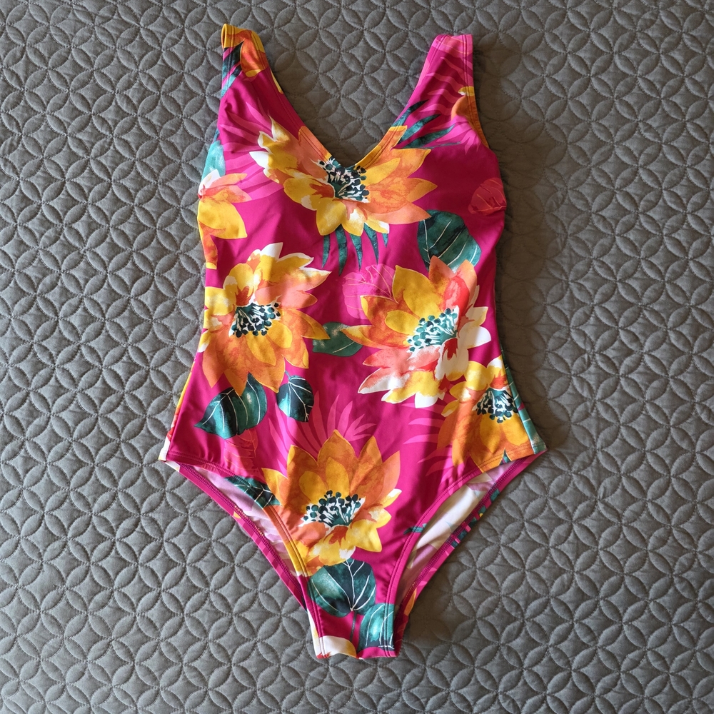 Kona Sol Pink Floral Halter Style One Piece Swimsuit, Womens M